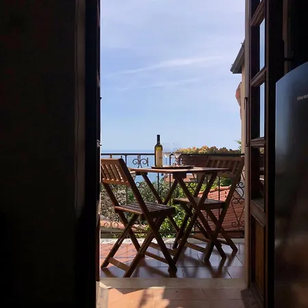 Guest house La Corinna 3*